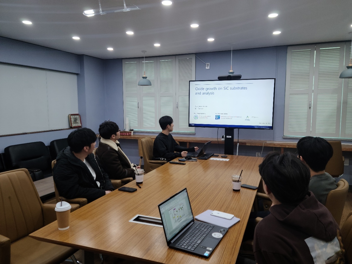 [24-2 고체세미나] Oxide growth on SiC substrates and an 대표이미지